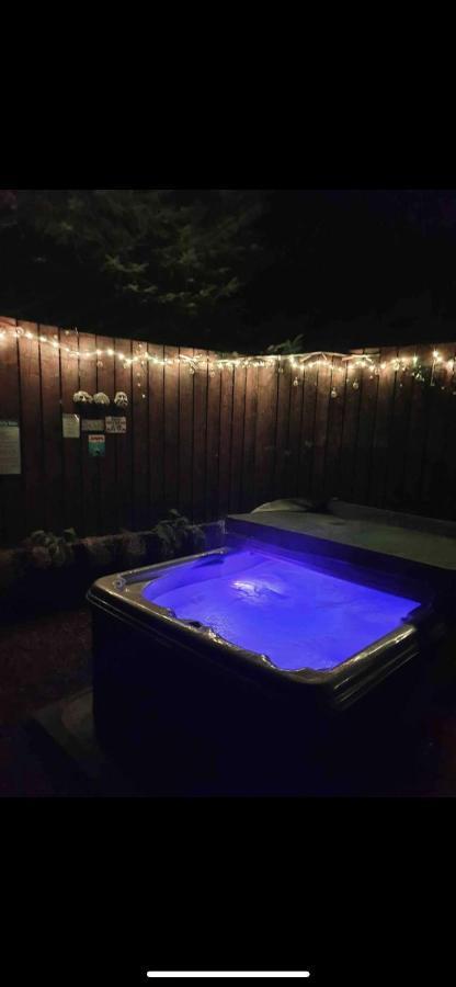 Bankhead Accommodation With Hot Tub In Aberdeenshire Gamrie Exteriér fotografie